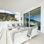 Palo Alto Indoor Pool Gym View Wifi Parking Appartement *