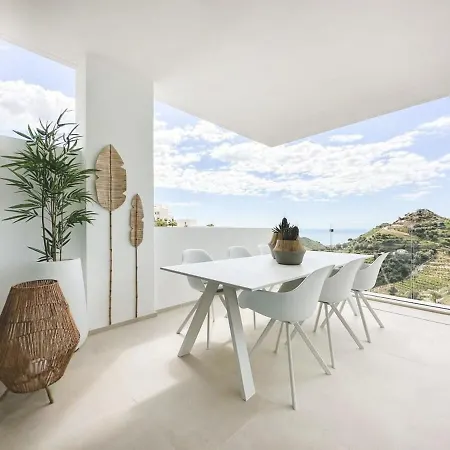 Palo Alto Indoor Pool Gym View Wifi Parking