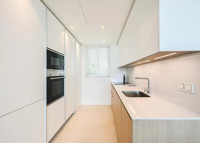 Palo Alto Indoor Pool Gym View Wifi Parking *