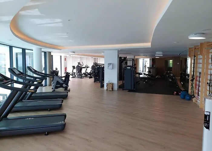 Apartment Palo Alto Indoor Pool Gym View Wifi Parking *