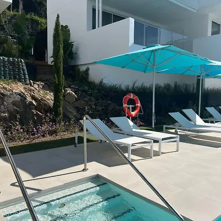 Palo Alto Indoor Pool Gym View Wifi Parking شقة ماربيا